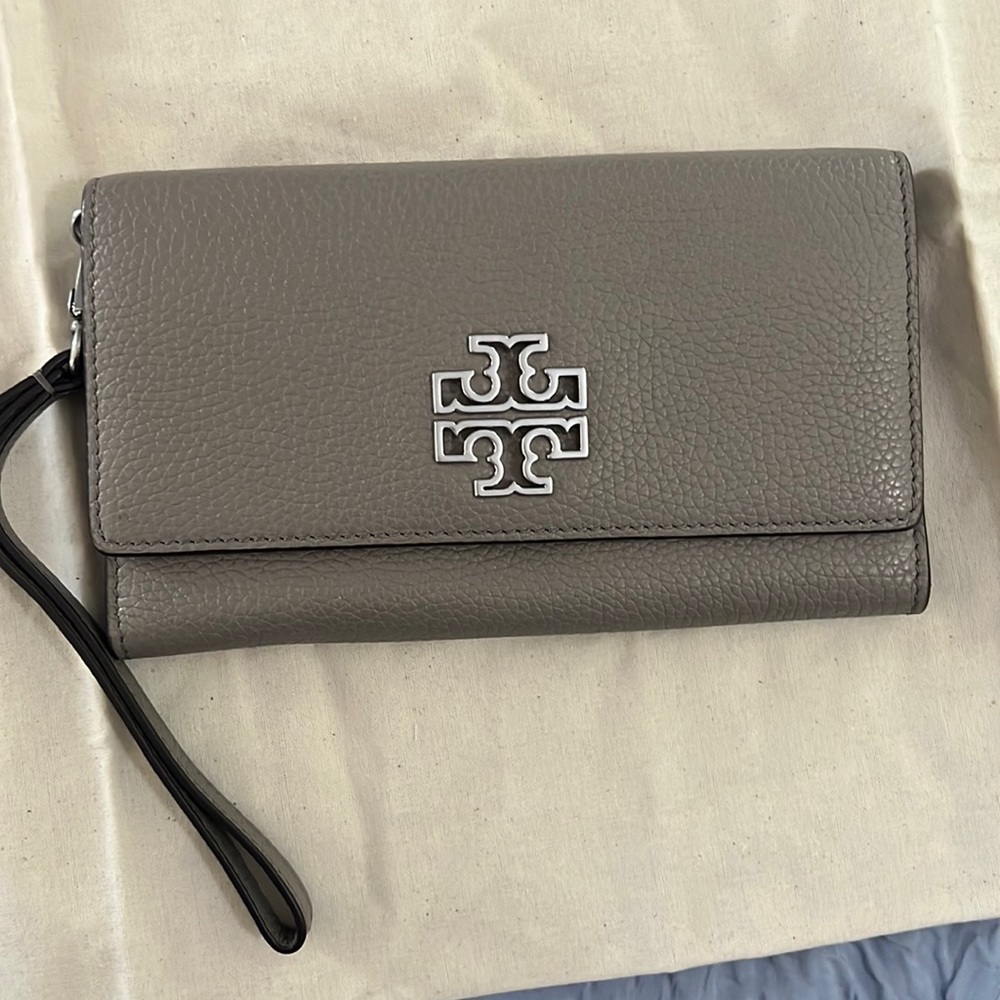 Tory Burch Britten Flap Envelope / Wristlet / Leather